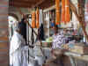 Asmara_marketplace2.jpg (399237 bytes)