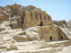 Petra_ruins.jpg (326915 bytes)
